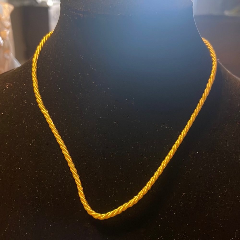 Twisted silk thread cord necklace/choker NWNT